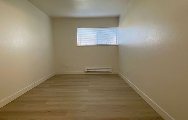 1 bed, 1 bath, 491 sqft, $1,095, Unit Unit 115