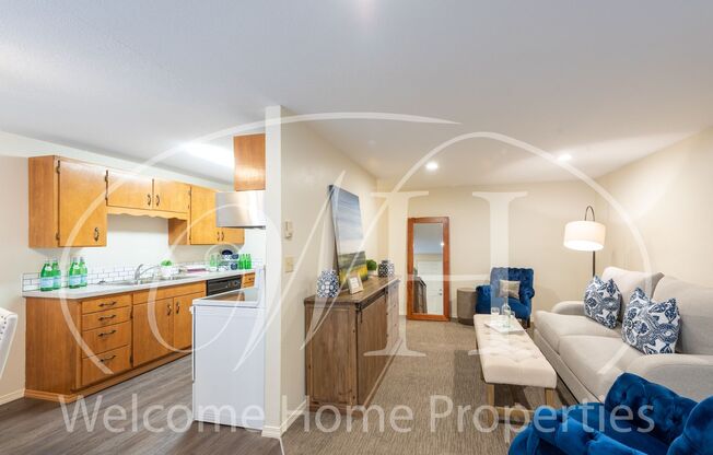 2 beds, 1 bath, 800 sqft, $1,325, Unit Irisview 215-202
