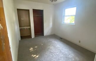 3 beds, 1 bath, $1,099