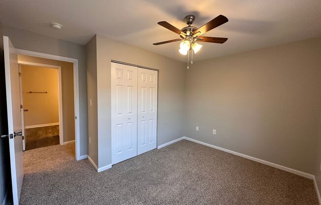 2 beds, 2 baths, 1,010 sqft, $1,298, Unit B3-201