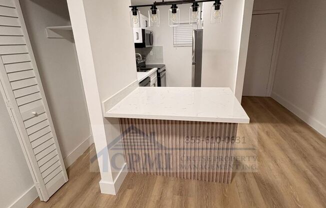 2 beds, 2 baths, 932 sqft, $2,145, Unit 105