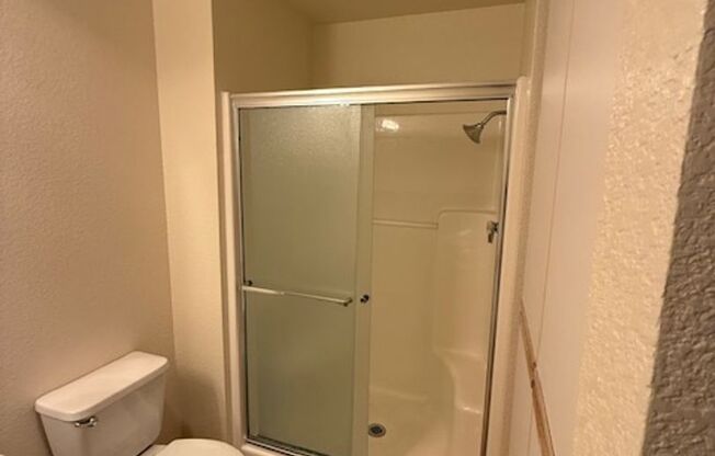 2 beds, 2 baths, 1,100 sqft, $1,525, Unit 183-160