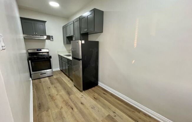 Studio, 1 bath, 450 sqft, $1,395