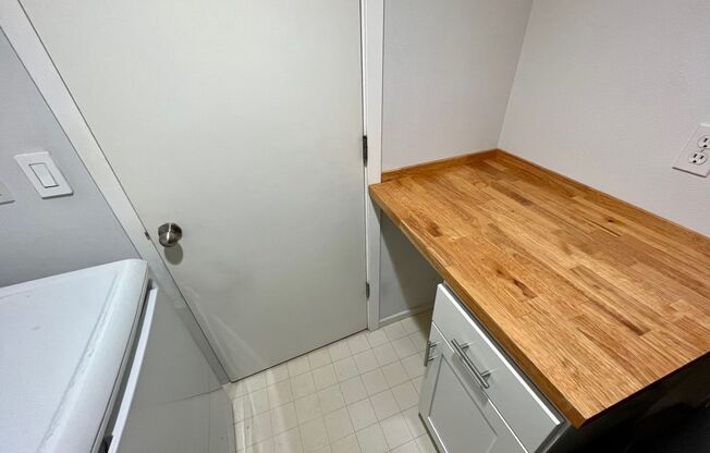 1 bed, 1 bath, $2,400