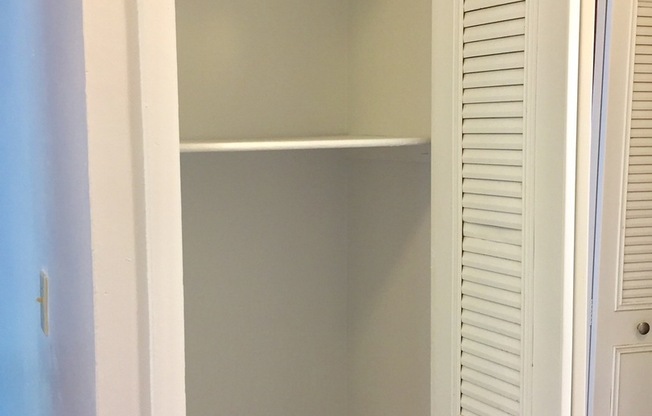 1 bed, 1 bath, 800 sqft, $1,195, Unit 11