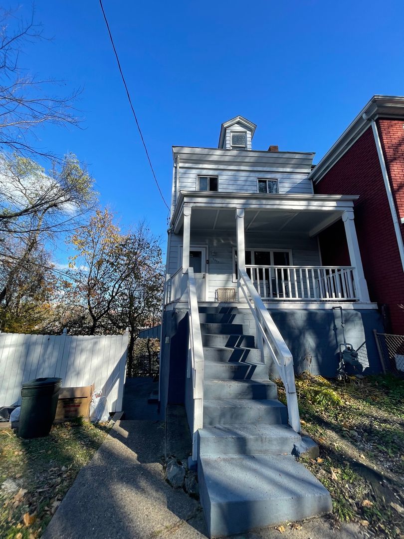 Updated 3 or 4 Bedroom, 2 Bathroom Home in the South Side Slopes- Off Street Parking!!
