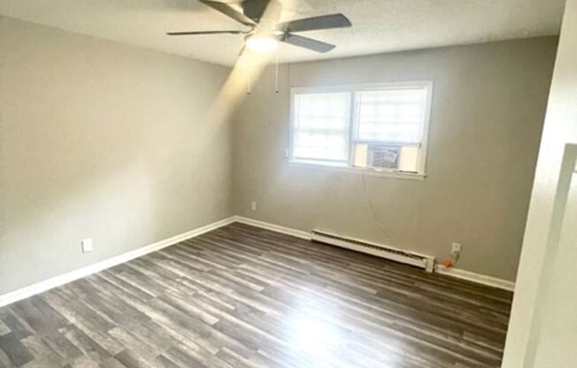 2 beds, 1.5 baths, 954 sqft, $1,300, Unit 2917-2