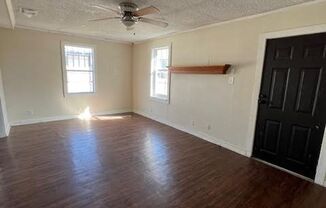 2 beds, 1 bath, $1,150