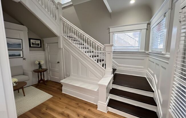 1381-1383 W 23rd Street