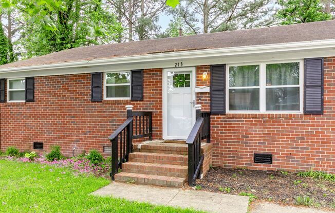 Charming 3-Bedroom Coastal Home in the Heart of Hampton