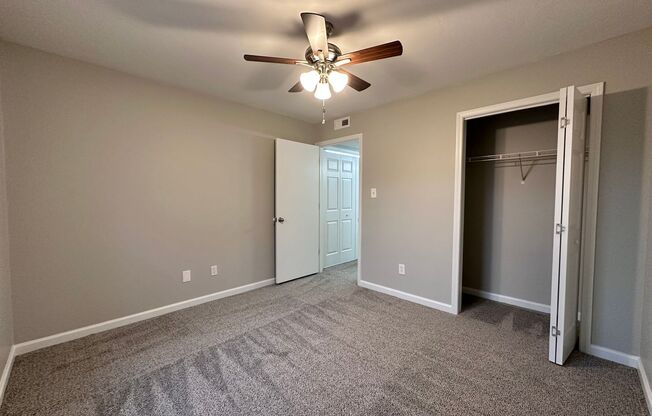 2 beds, 1 bath, 850 sqft, $1,295, Unit Sharp Lane-30