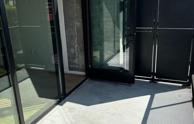 Studio, 1 bath, 464 sqft, $2,195, Unit 209