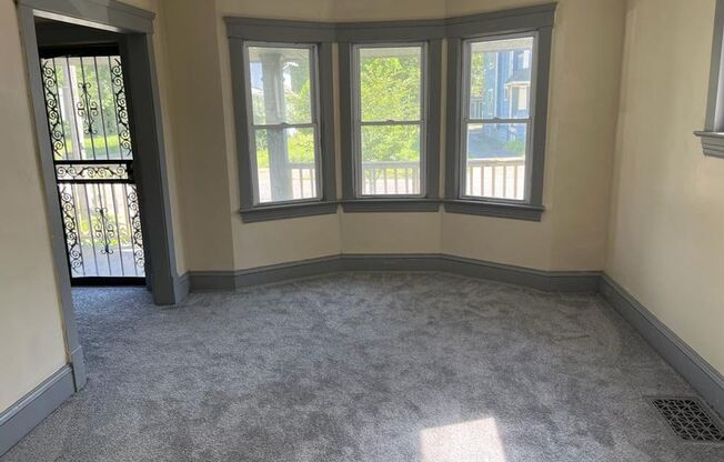 12017 Forest Ave