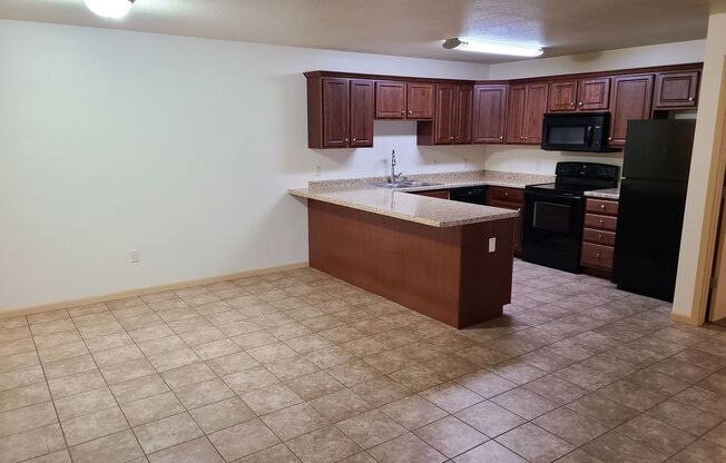 2 beds, 2 baths, 1,200 sqft, $1,495, Unit 3717-102