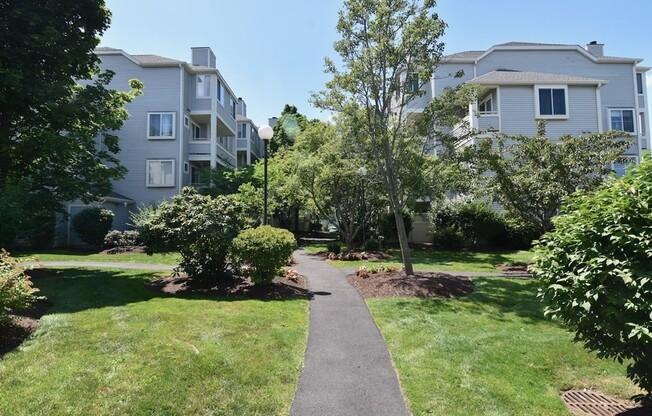 1 bed, 1.5 baths, 742 sqft, $2,500, Unit E108