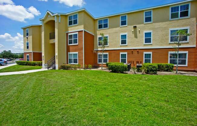 Grande Court Apartments at Boggy Creek