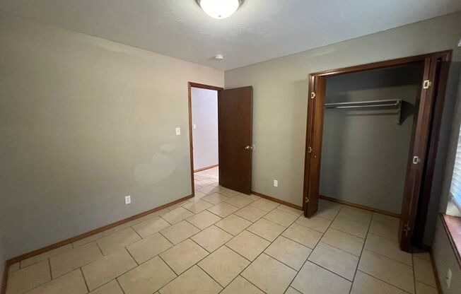 3 beds, 2 baths, 1,256 sqft, $1,500, Unit #229