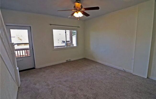 2 beds, 1 bath, $1,200