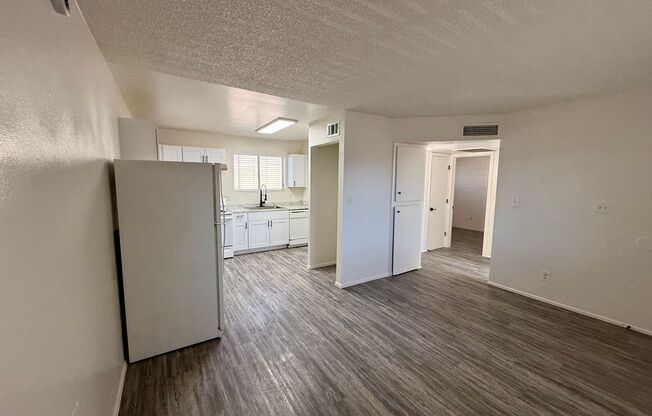 9514 N. 8th St