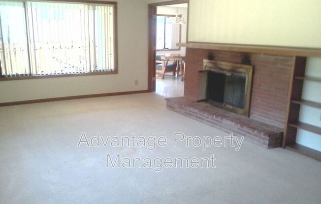 259 WALNUT DR