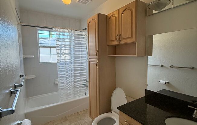 2 beds, 1 bath, $3,200