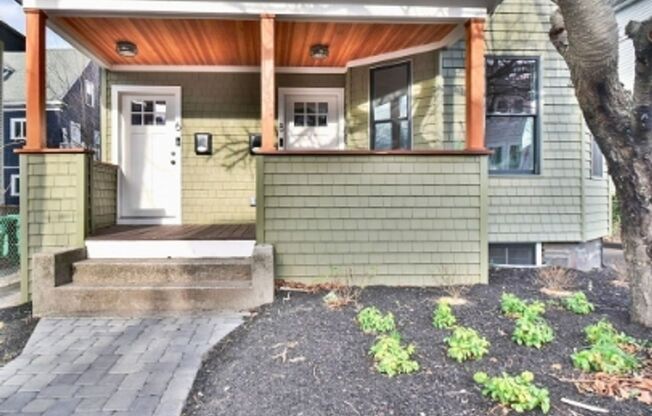 Renovated Apartment in Medford