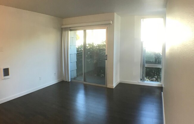 1 bed, 1 bath, 550 sqft, $2,350, Unit 104