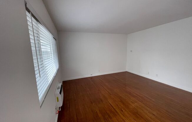 2 beds, 1 bath, 793 sqft, $2,175, Unit 078#B2