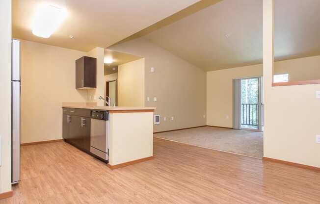 Fully Equipped Kitchen with Refrigerator, Microwave, Dishwasher