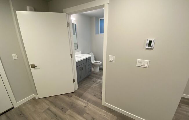 Studio, 1 bath, 285 sqft, $1,395, Unit 003