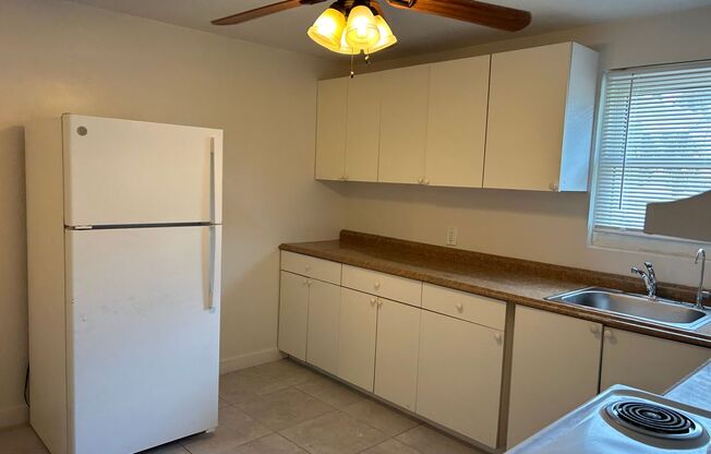 2 beds, 1 bath, 1,000 sqft, $1,700