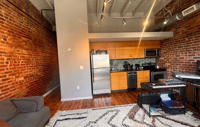 1711 E. Franklin LLC