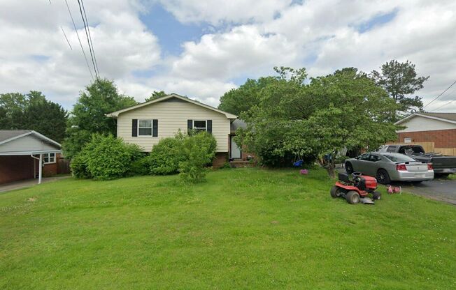 Five Bedroom Home in Fort Oglethorpe