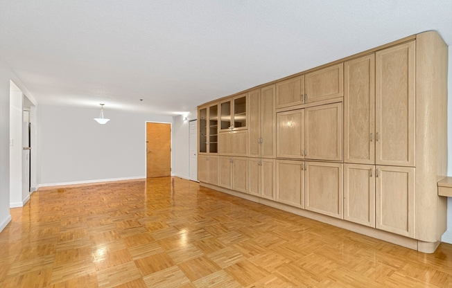2 beds, 2 baths, 1,306 sqft, $4,500, Unit 418
