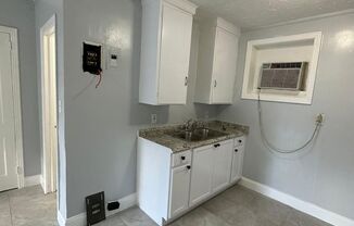 Studio, 1 bath, 600 sqft, $800