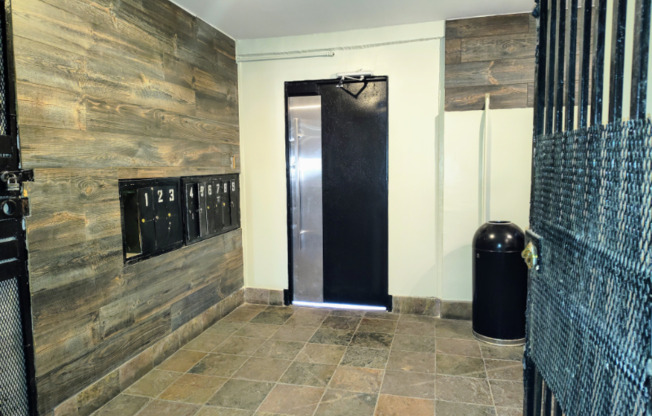 14746 Delano St Apt 1