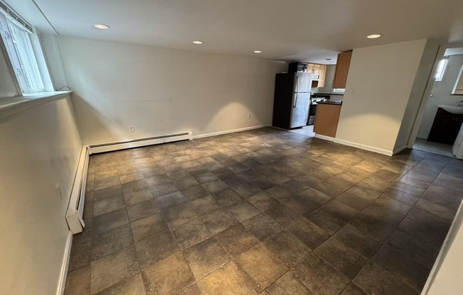 2 HINGHAM ST