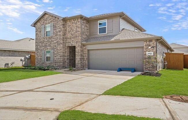 PHENOMENAL NEW D. R. HORTON BUILT 4 BEDROOM IN SUNTERRA! Sought-After Interior Layout with Two Bedrooms & Two Full Baths Downstairs!