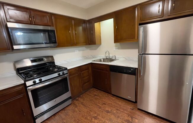1 bed, 1 bath, 800 sqft, $1,695, Unit 539-5