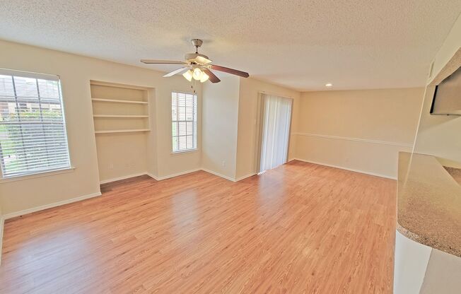 2 beds, 2 baths, 1,002 sqft, $1,731