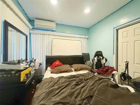 2 beds, 1 bath, $2,699