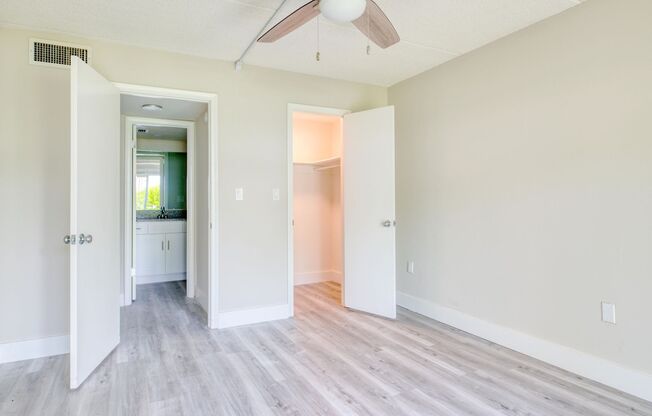 1 bed, 1 bath, 800 sqft, $1,199, Unit 14