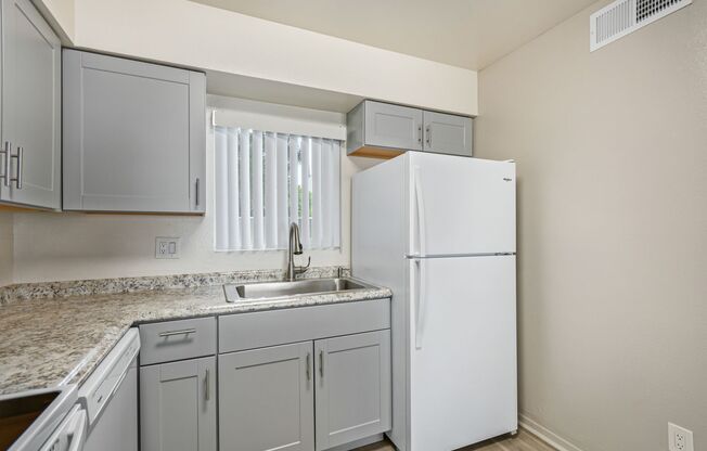 2 beds, 2 baths, 950 sqft, $1,350, Unit 102