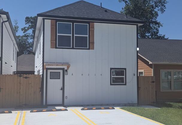 ✨ Brand-New Unit – 3 Bedrooms, 2.5 Bathrooms ✨