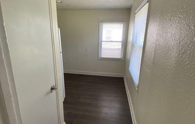 3 beds, 1 bath, $1,550