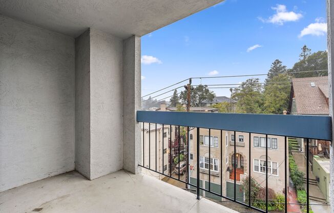 2 beds, 1 bath, 864 sqft, $2,695, Unit 302