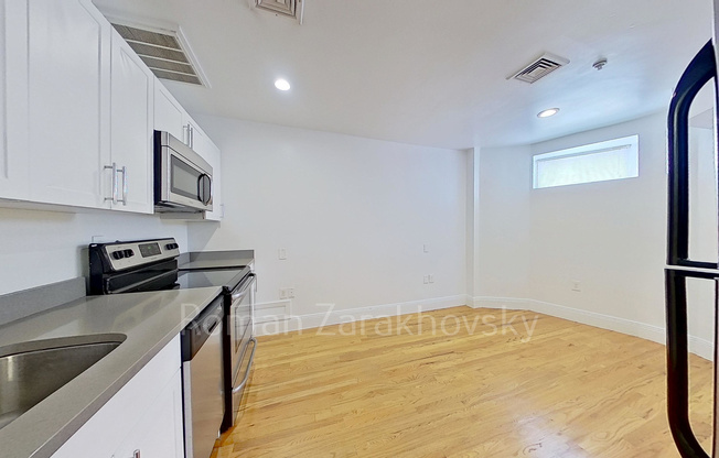 14 BRAINERD RD