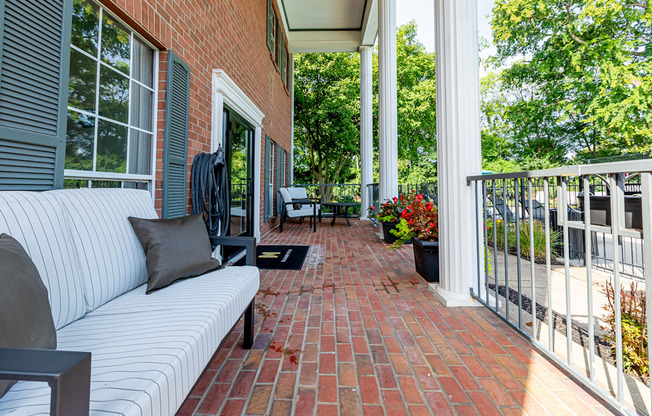 front porch of Littlestone Apartments clubhouse in Gallatin, TN