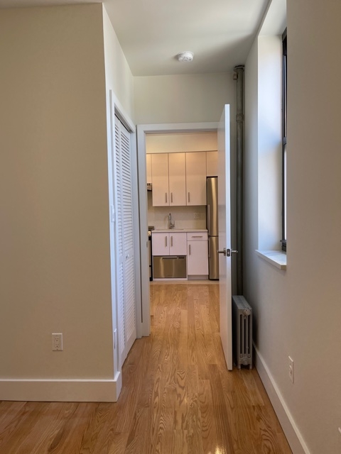 2 beds, 1 bath, $4,199, Unit 2C