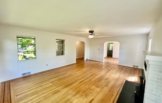 Newly Renovated 3bed 2bath Home in Skyway  neighborhood in South Seattle